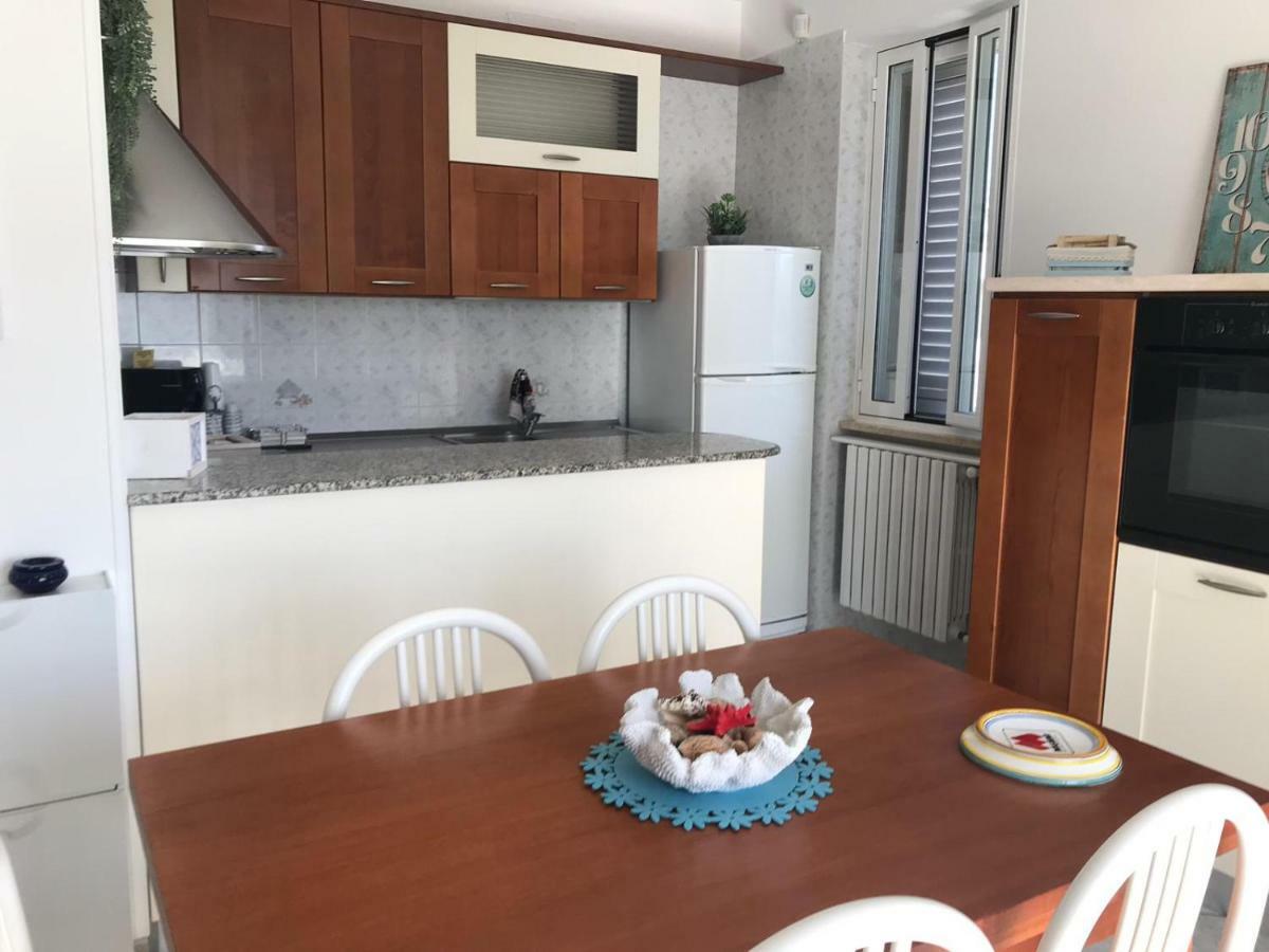 Brezza Di Mare Apartment Torre Canne Exterior photo
